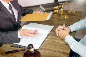 commercial litigation lawyer in Tampa, FL