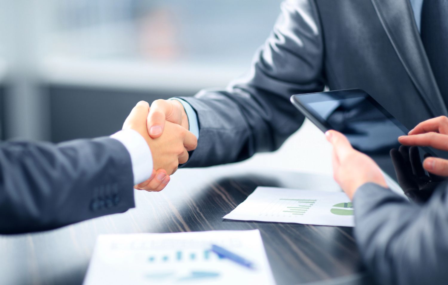 business litigation lawyer
